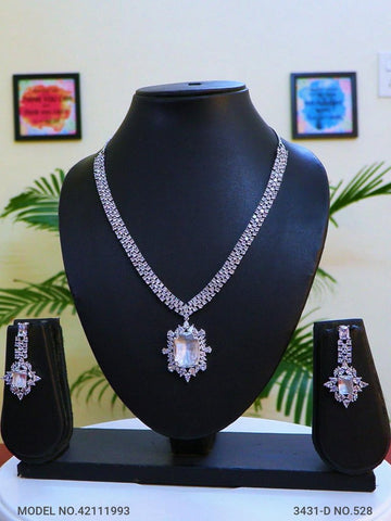 A necklace Set for all Occasions !