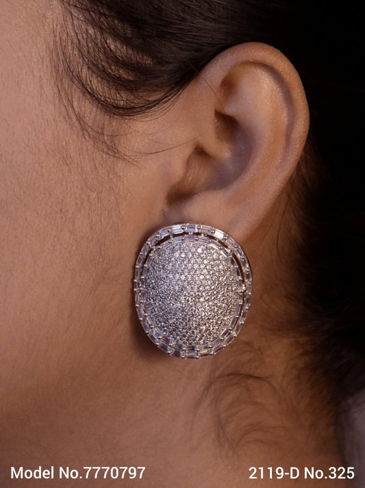 Zircon Earrings can be a Gift