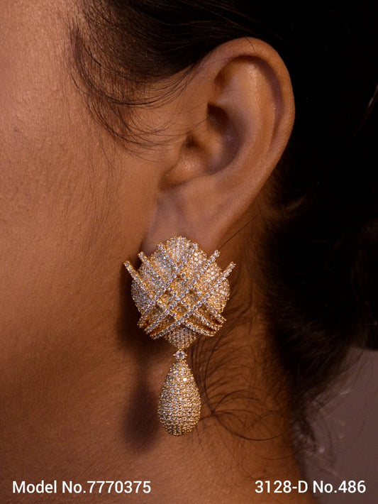 Zircon Earrings can be a Gift