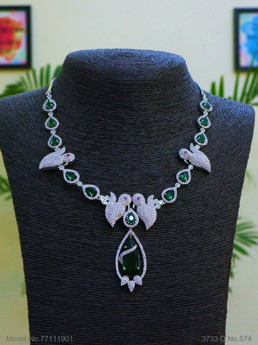 Ideal Necklace Set for Wedding Jewelry Occasions