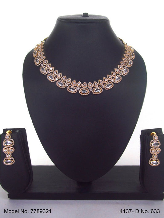 Amazing Traditional Jewelry Set