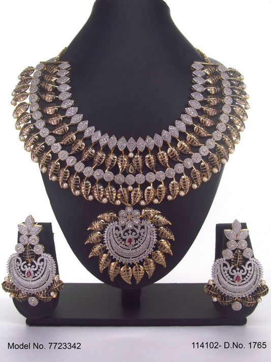 Amazing Traditional Jewelry Set